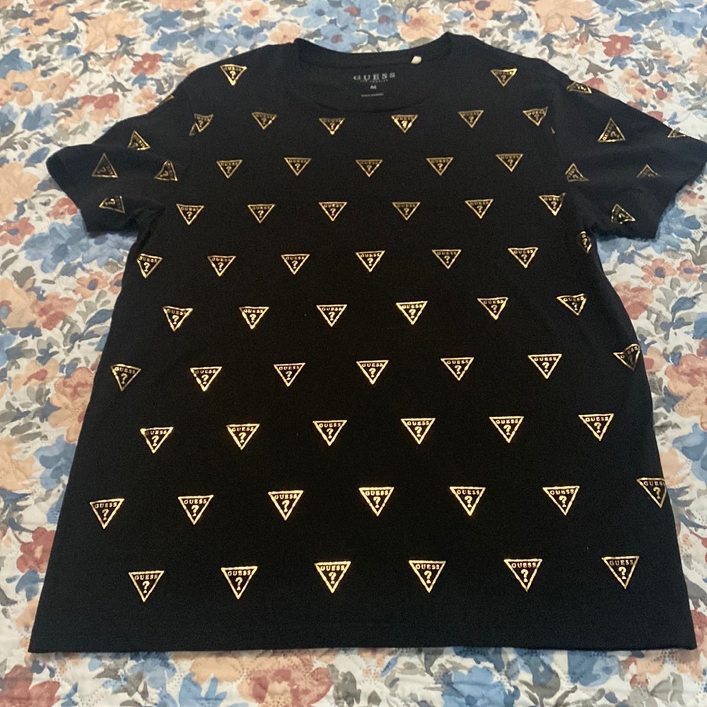 Guess mens t shirt
